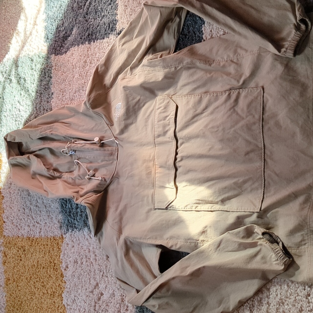 The North Face athletic tan pullover M